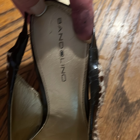 Bandolino calf leather slings. Brown , black and cream in color. Size 9.5 - Picture 5 of 5